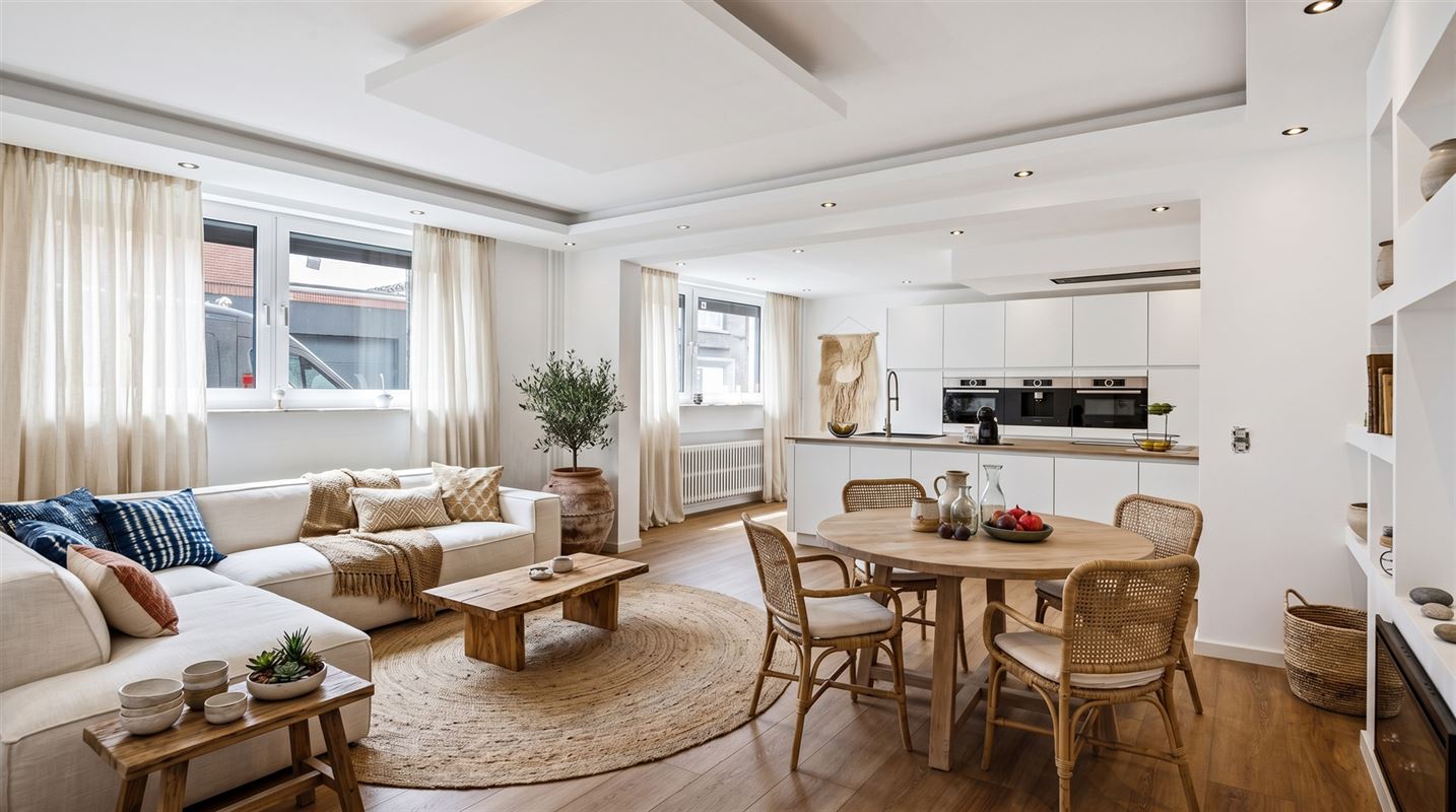 Prestigieuze woning met gelijkvloerse kangoeroewoning.