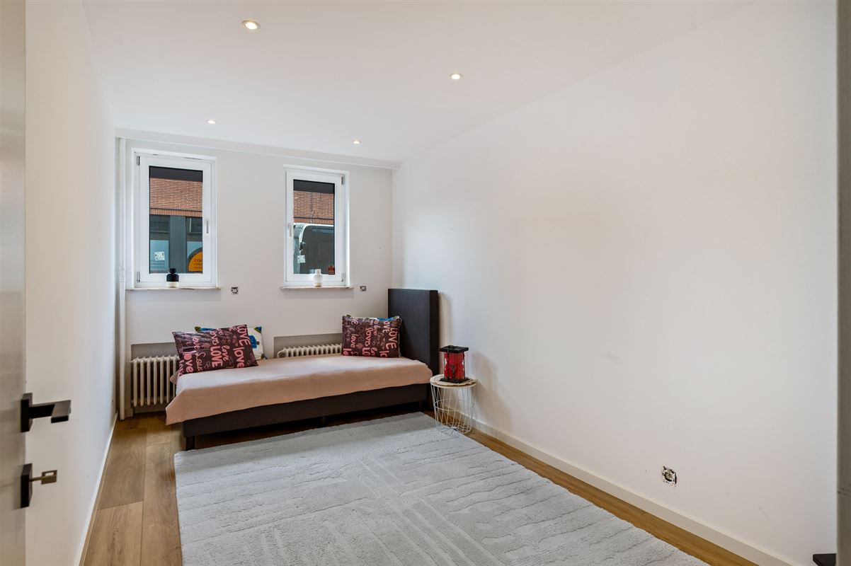 Prestigieuze woning met gelijkvloerse kangoeroewoning.