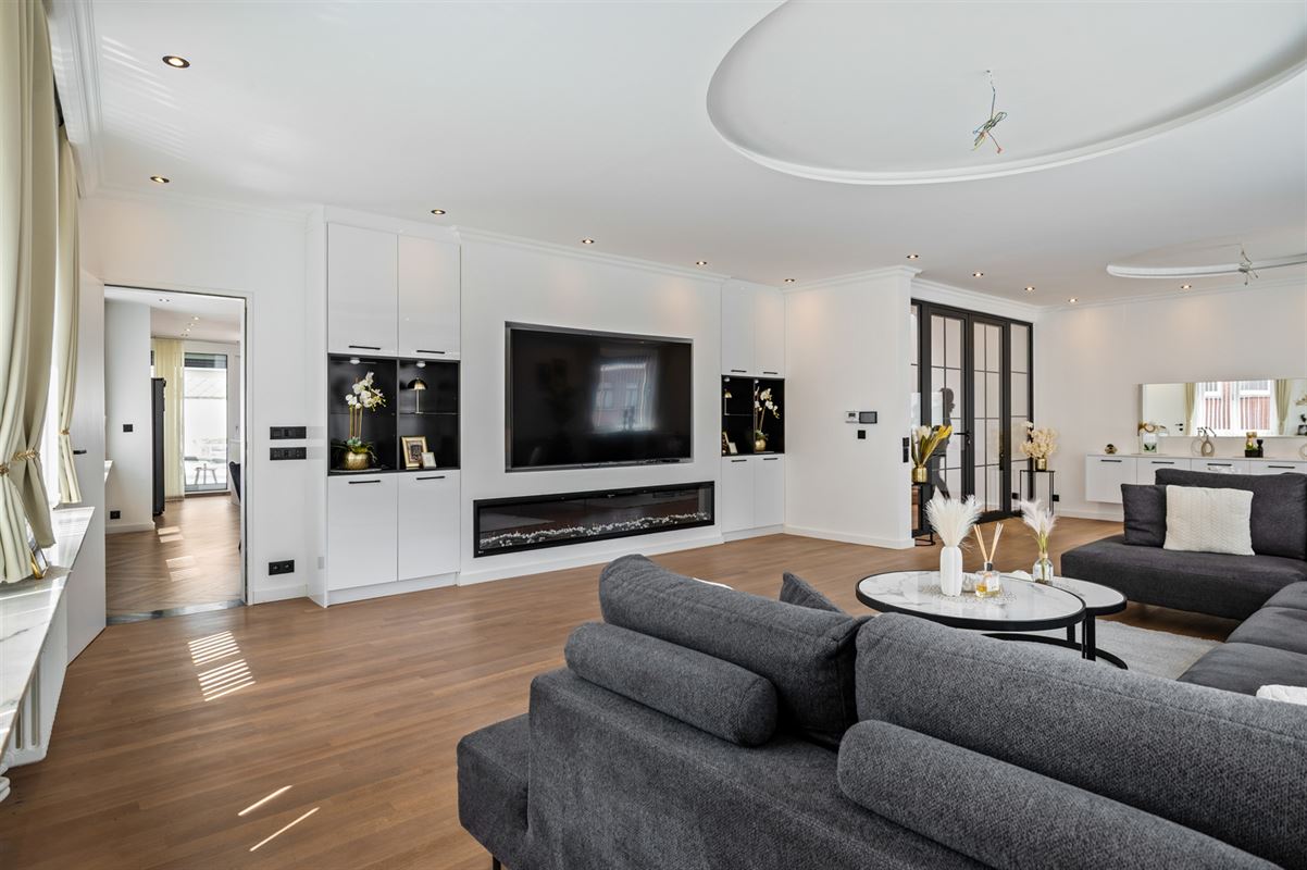Prestigieuze woning met gelijkvloerse kangoeroewoning.