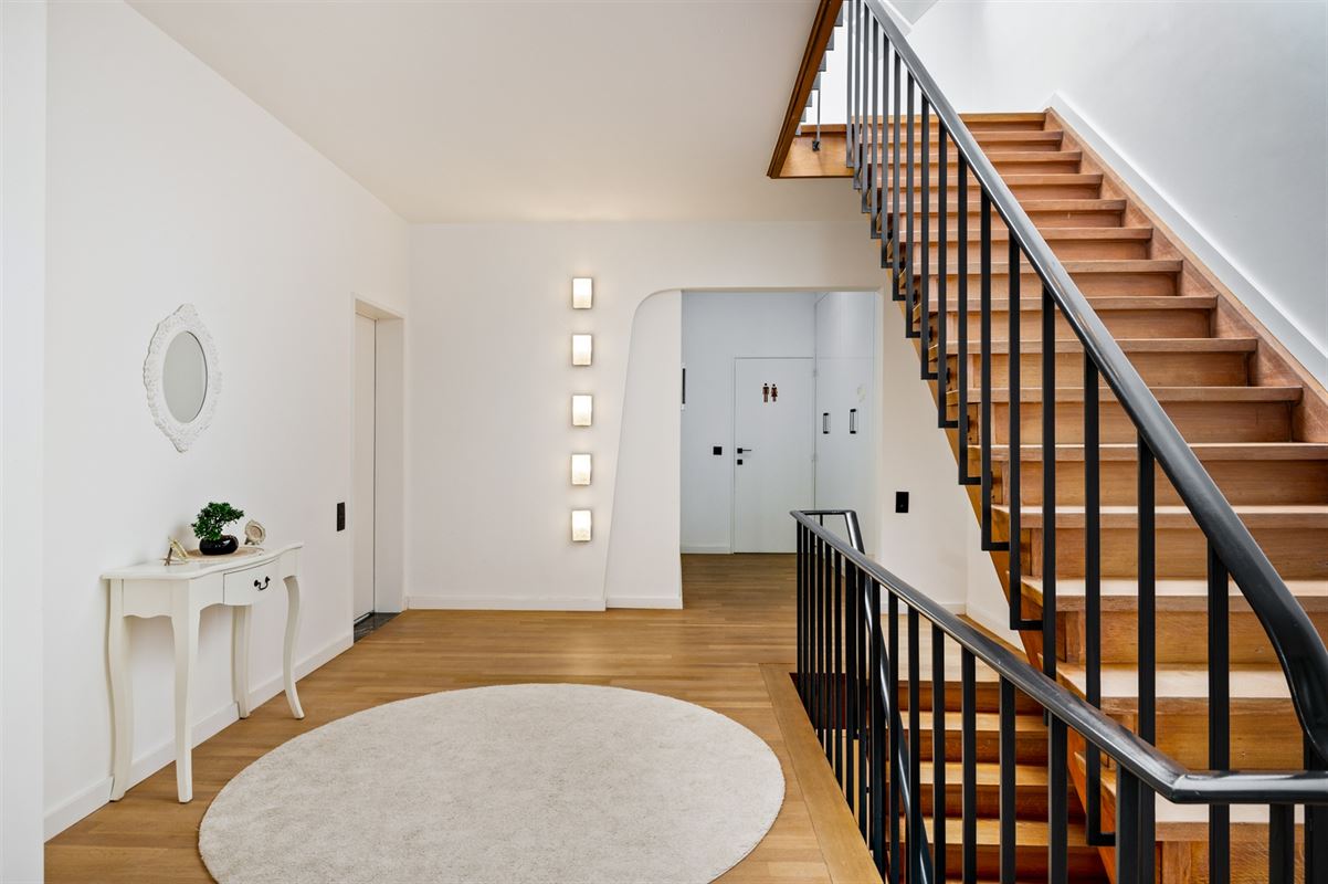 Prestigieuze woning met gelijkvloerse kangoeroewoning.