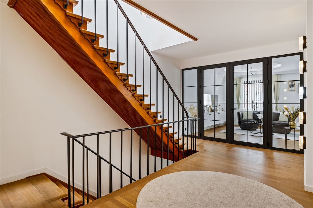 Prestigieuze woning met gelijkvloerse kangoeroewoning.