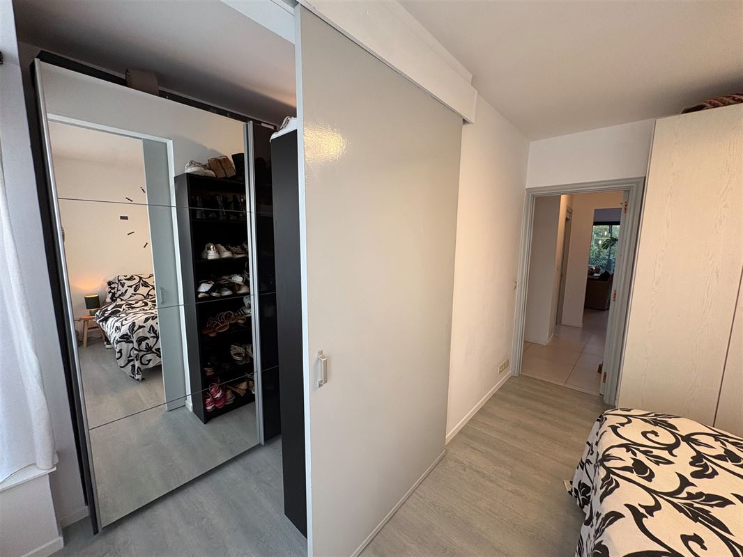 1-slaapkamerappartement met dressing en zonnig terras.
