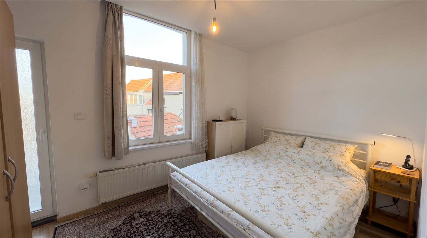 Rendabele opbrengsteigendom met 3 appartementen en handel.