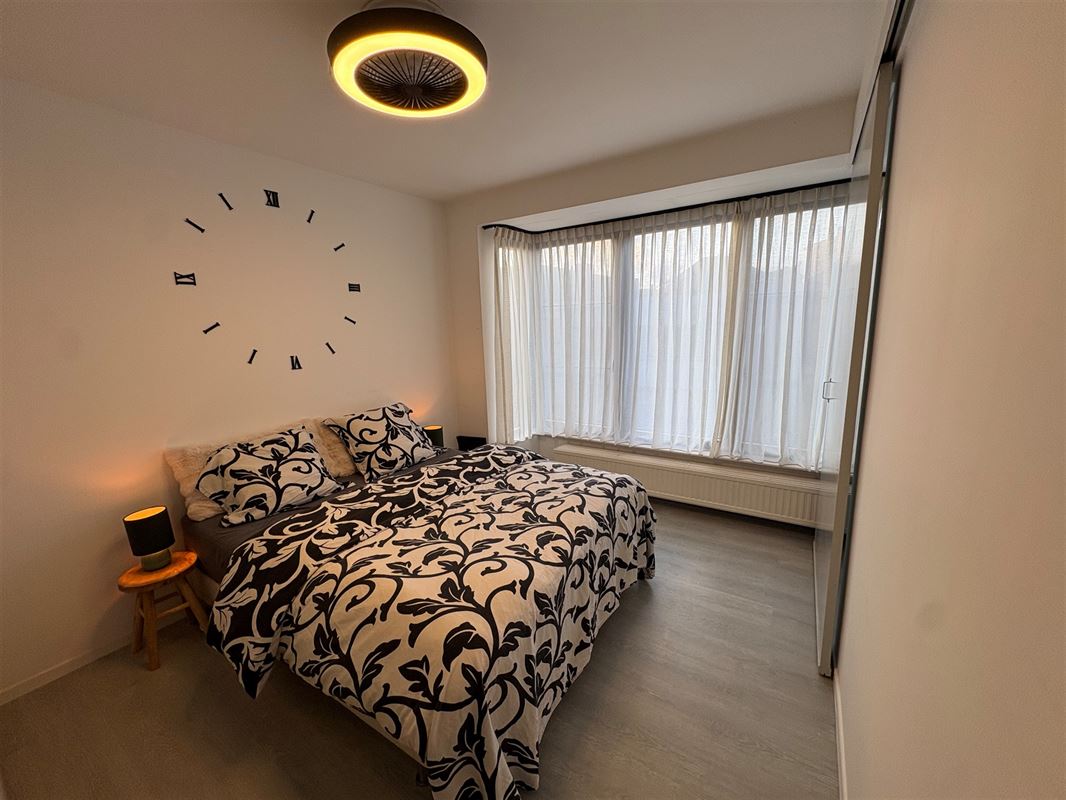 1-slaapkamerappartement met dressing en zonnig terras.