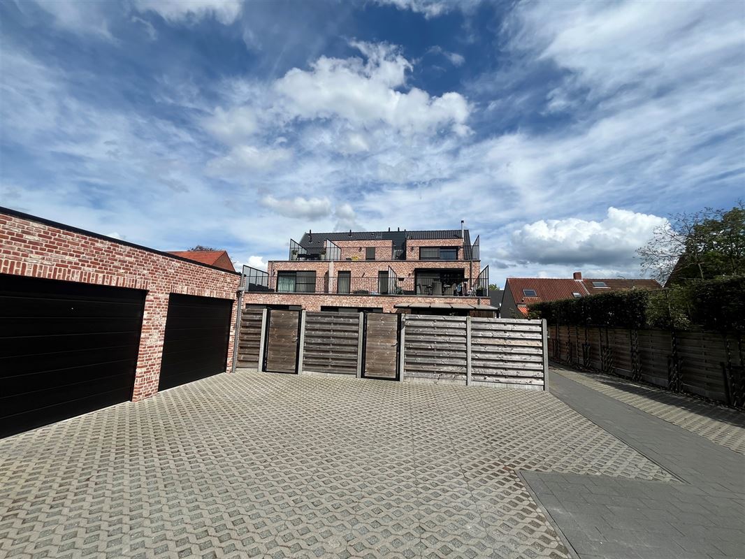 Penthouse met dakterras op het zuiden en 2 slaapkamers.