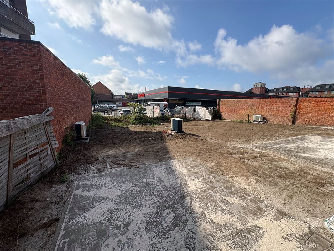 Nieuwbouwappartement met 2 slaapkamers en grote tuin.