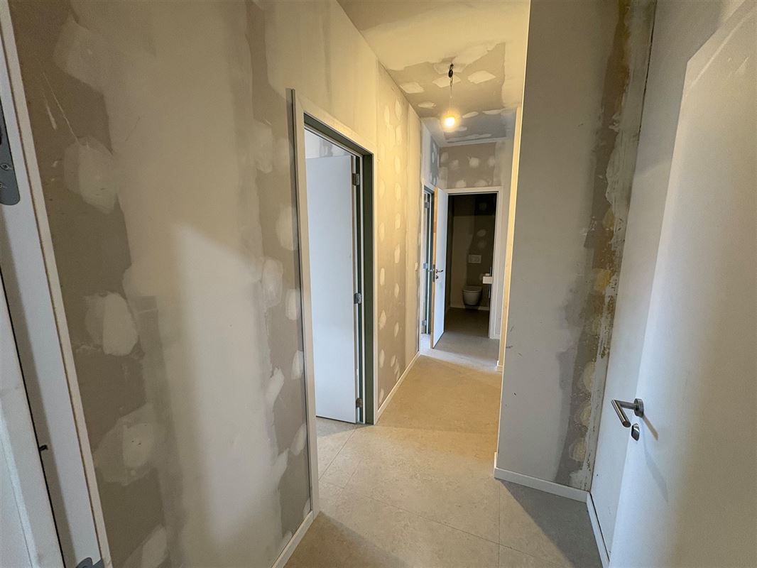 Nieuwbouwappartement met 2 slaapkamers en grote tuin.