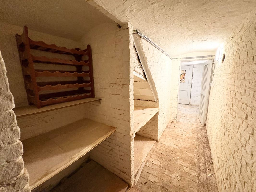 Gerenoveerde herenwoning met 5 slpks in Markgravebuurt.