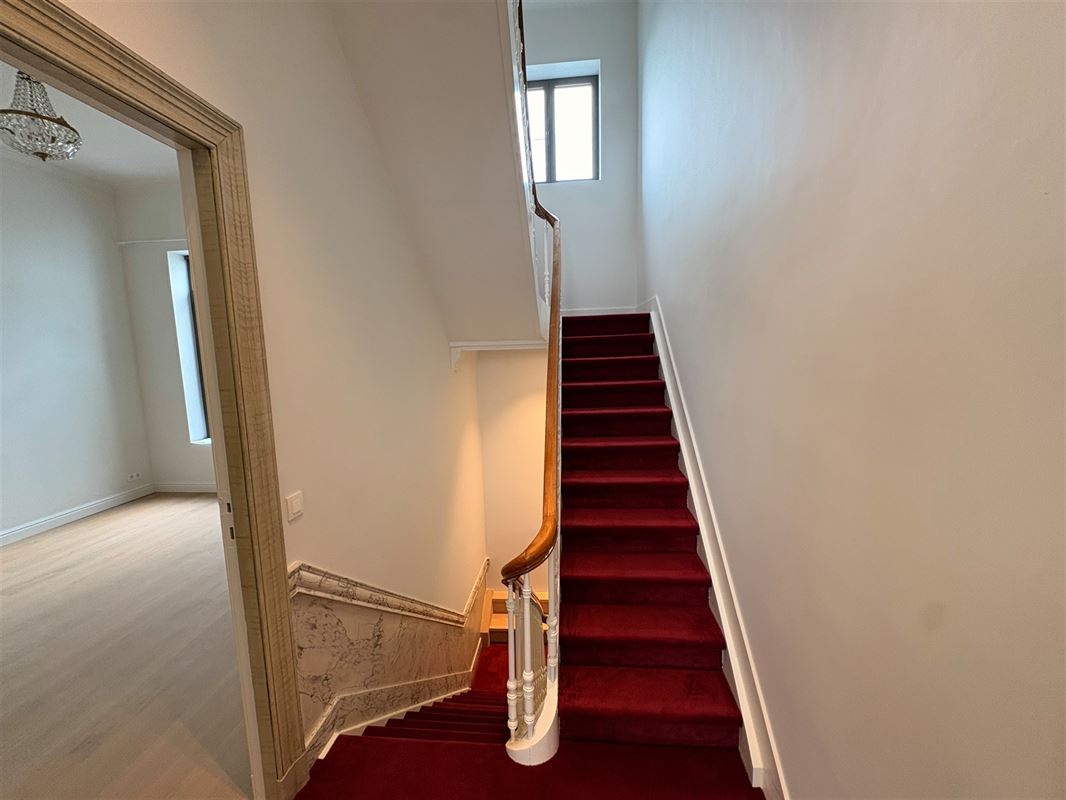 Gerenoveerde herenwoning met 5 slpks in Markgravebuurt.