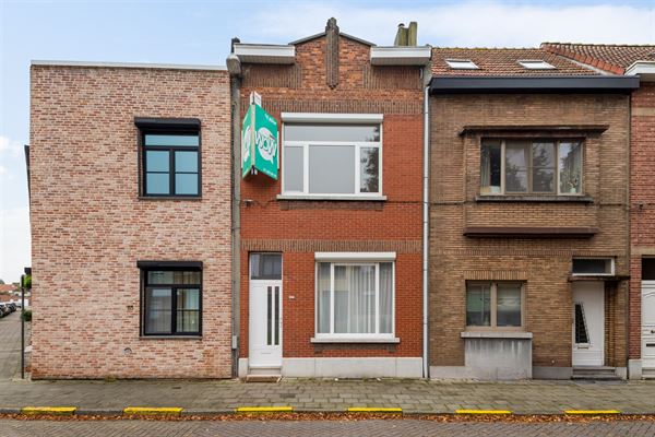 Volledig gerenoveerde woning met 3 slaapkamers