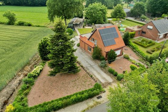 Ruim en energiezuinig landhuis op een perceel van 1800m2 te Balen.