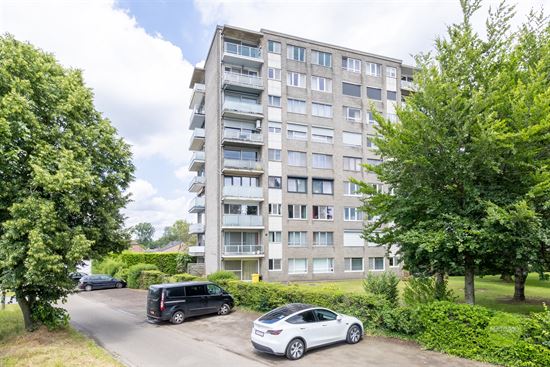 Appartement met 2 SK en terras nabij het centrum van Mol