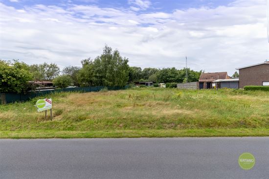 Ruime bouwgrond voor open bebouwing in Balen.