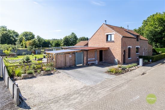 Charmante halfopen & gerenoveerde woning in Olen