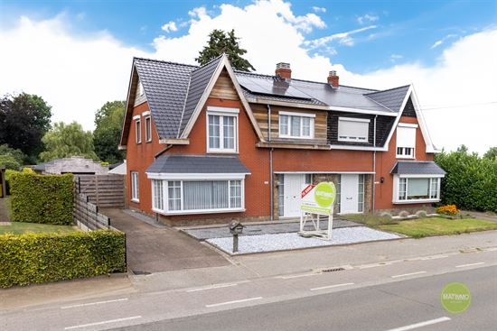 Halfopen bebouwing met 3 slaapkamers in Geel