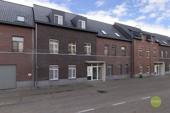 Instapklaar appartement met 2 sk en autostaanplaats in Balen