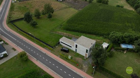 Moderne woning met grote tuin en weilanden in Mol