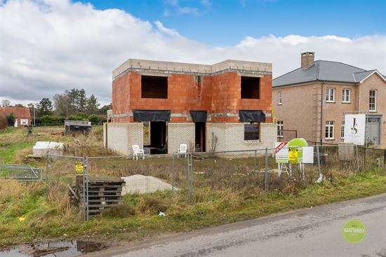 Ruime casco woning op een perceel van 810 m² in Balen