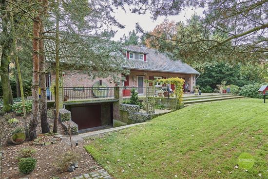 Karaktervolle woning in rustige, groene omgeving te Mol