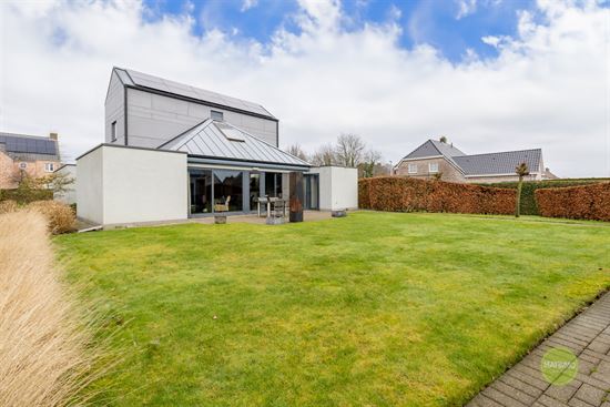 Moderne instapklare woning met multifunctioneel bijgebouw