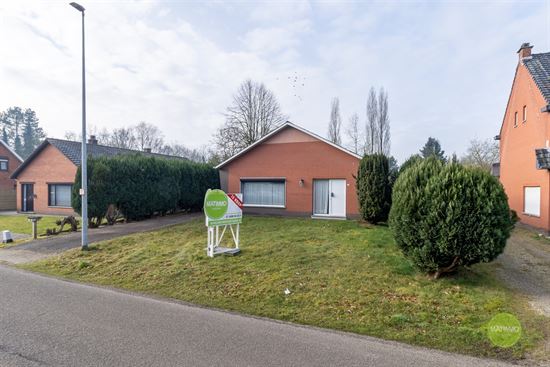 Gelijkvloerse woning op ruim perceel in Balen-Olmen