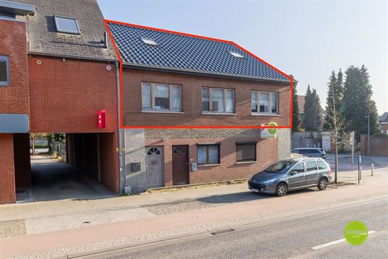 Instapklaar duplex appartement met zuidgerichte tuin