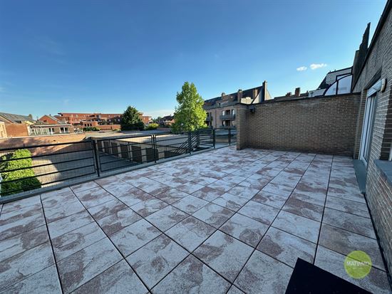 Appartement met 2 slaapkamers, terras en garage te Dessel