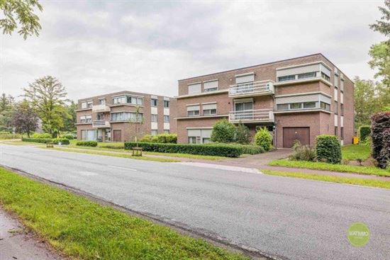 Instapklaar appartement met garagebox in Geel