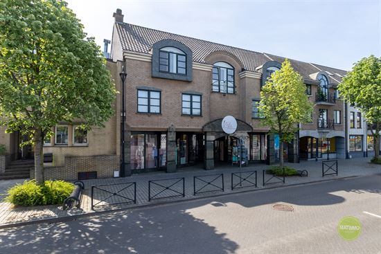 Commerciële ruimte van 332m² in centrum Dessel