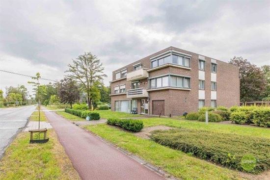 Instapklaar appartement met garagebox in Geel