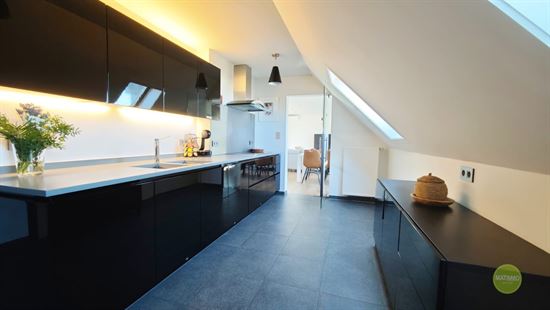 Penthouse met twee slaapkamers en ruim terras te Mol