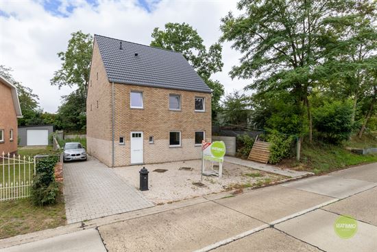 Vrijstaande casco gezinswoning met 6 slaapkamers
