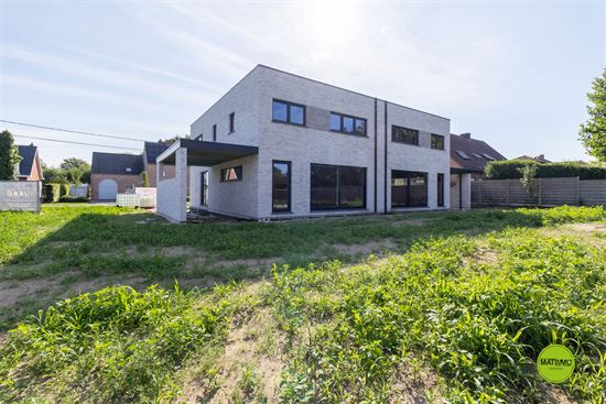 Lichtrijke nieuwbouwwoning (HOB) nabij centrum Laakdal