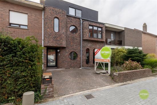 Karaktervolle gezinswoning met 4 slaapkamers & garage in Mol