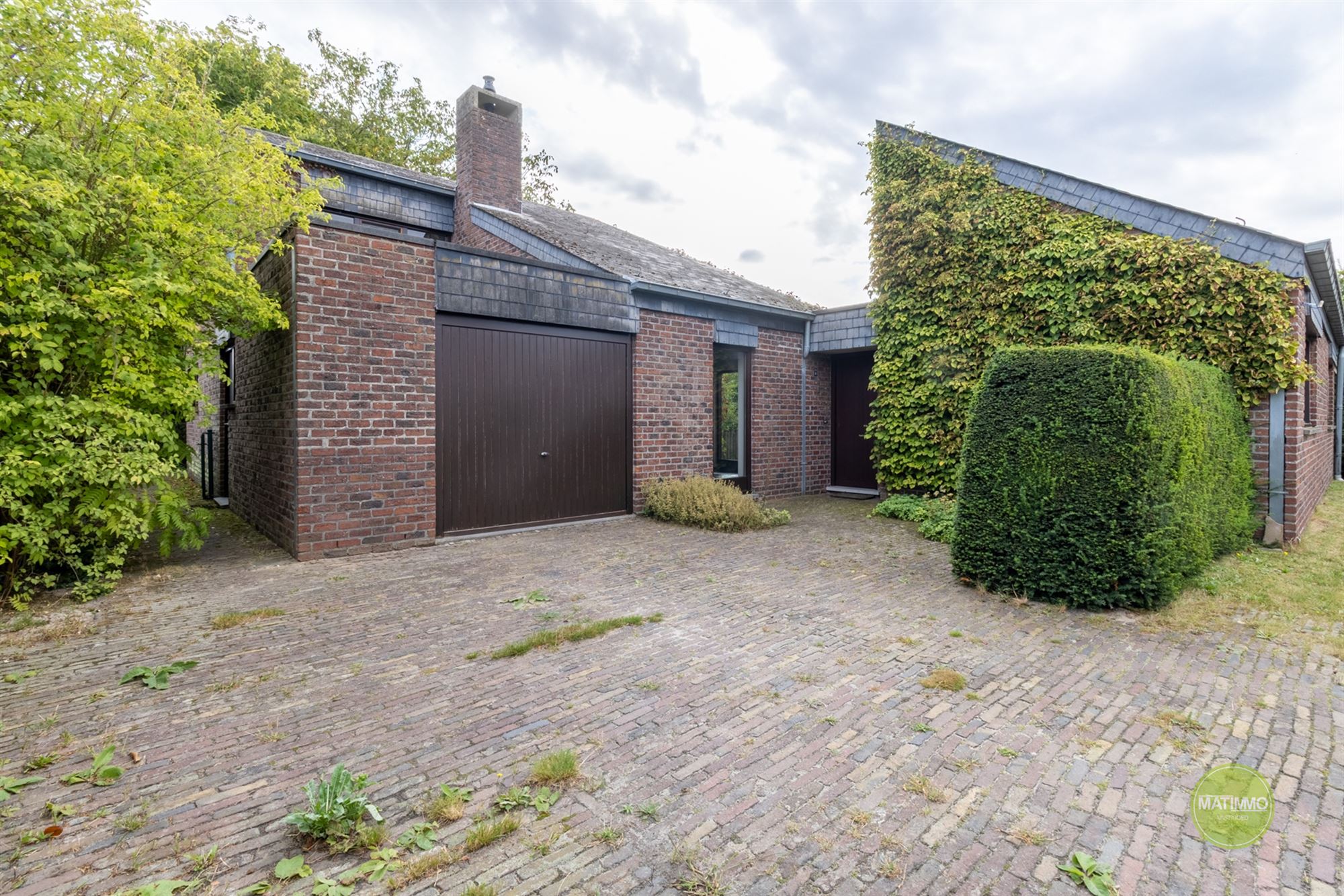 Vrijstaande, rustig gelegen woning met 4 slaapkamers in Mol