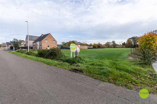 Bouwgrond voor open bebouwing van 1.562 m² in Laakdal