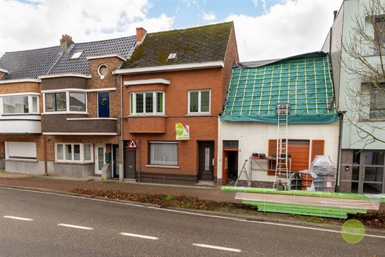 Te renoveren rijwoning met 3 slaapkamers nabij Mol Centrum
