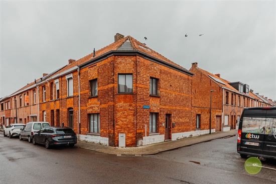 Charmant op te knappen woning met 4 slaapkamers in Turnhout