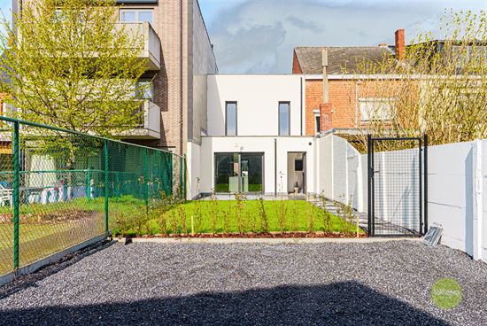 Volledig gerenoveerde woning met 3 slaapkamers te Mol