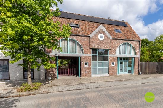 Unieke opportuniteit: woning én duplex appartement in één.