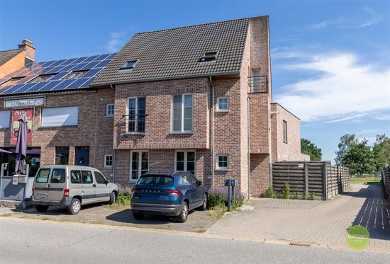 Instapklaar gelijkvloers appartement met autostaanplaats