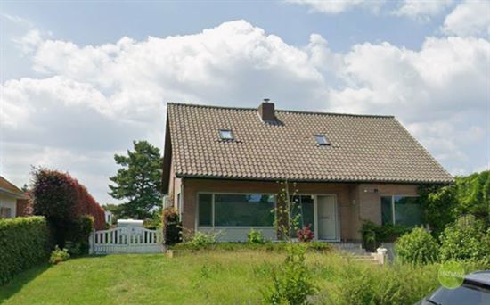 Vrijstaande woning met 4 slaapkamers te Mol