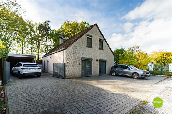 Charmante open bebouwing met zuidgerichte tuin