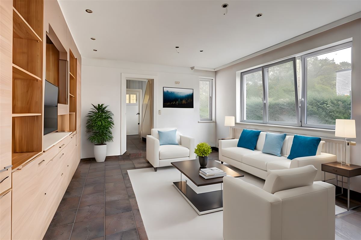 Unieke woning met handelsruimte, ruime stockage en renovatiepotentieel