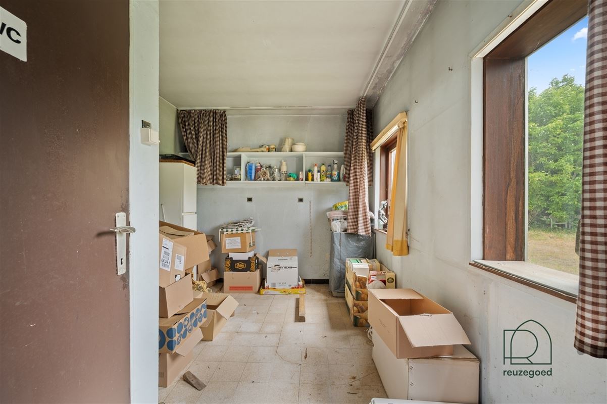 Te renoveren huis (tweewoonst)  met mogelijkheid tot 2 bouwgronden