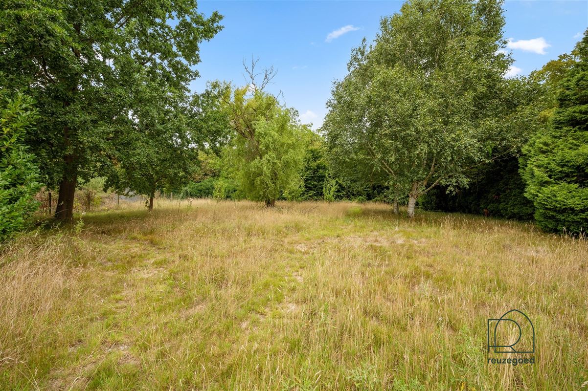 Groot te renoveren ingenieurswoning met veel karakter