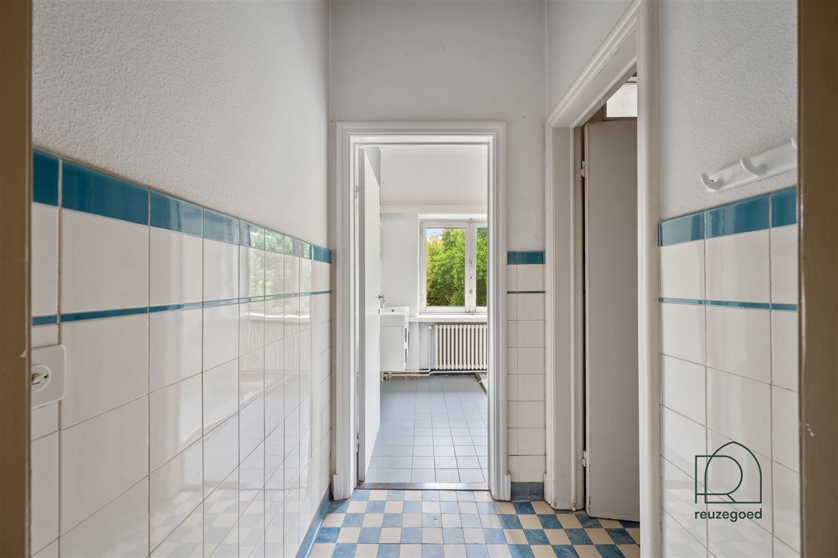 Groot te renoveren ingenieurswoning met veel karakter