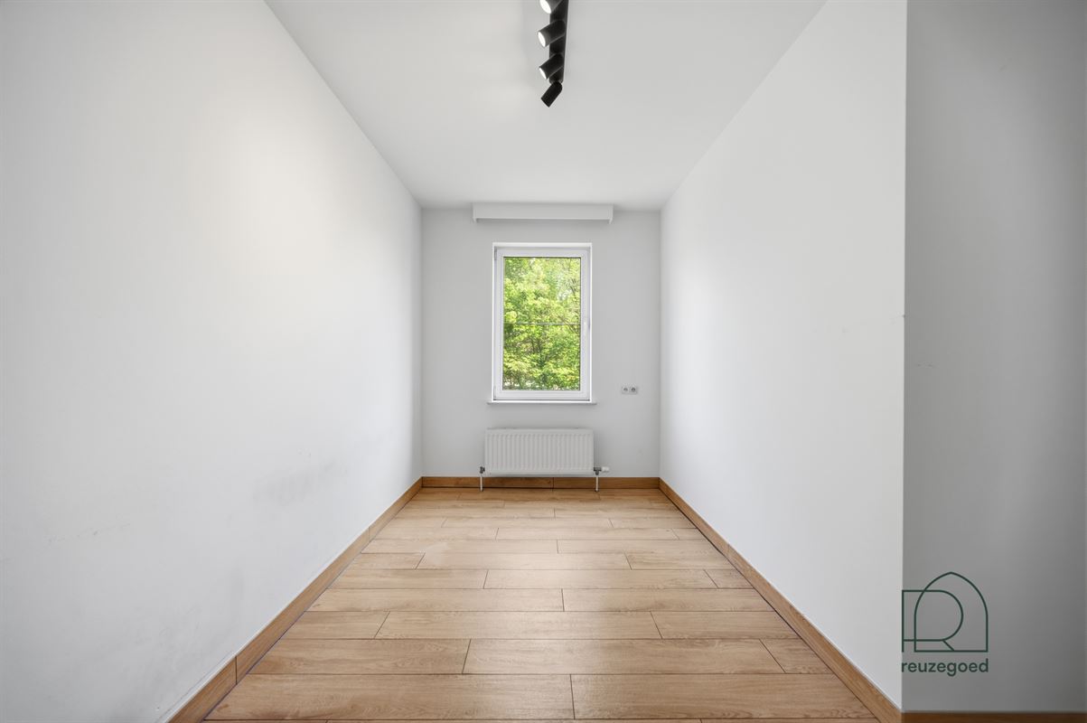 Opgefrist 2-slaapkamerappartement met garage in Kessel-Lo, vlakbij Leuven