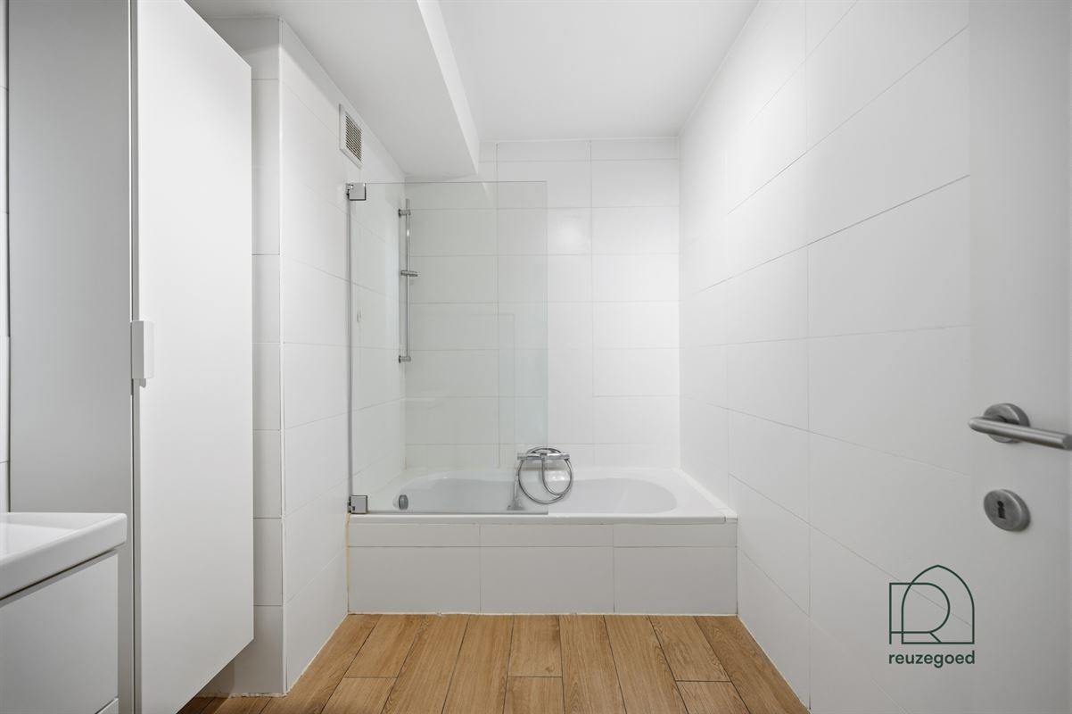 Opgefrist 2-slaapkamerappartement met garage in Kessel-Lo, vlakbij Leuven