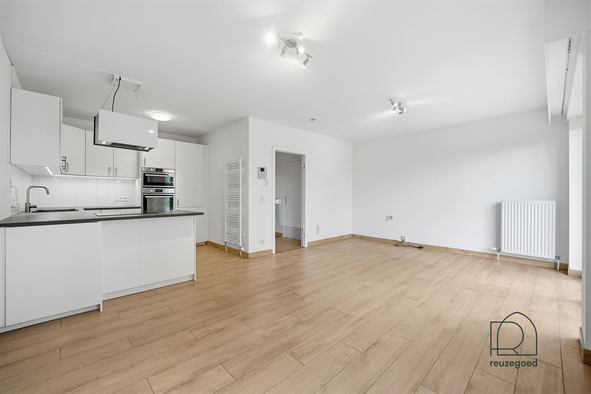 Opgefrist 2-slaapkamerappartement met garage in Kessel-Lo, vlakbij Leuven